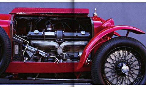 Seiten aus dem Buch Enzo Ferrari - seine 32 schönsten Automobile (2)