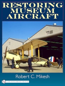 Boek: Restoring Museum Aircraft